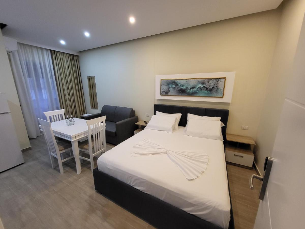 Delmar Apartments โกเลม ภายนอก รูปภาพ