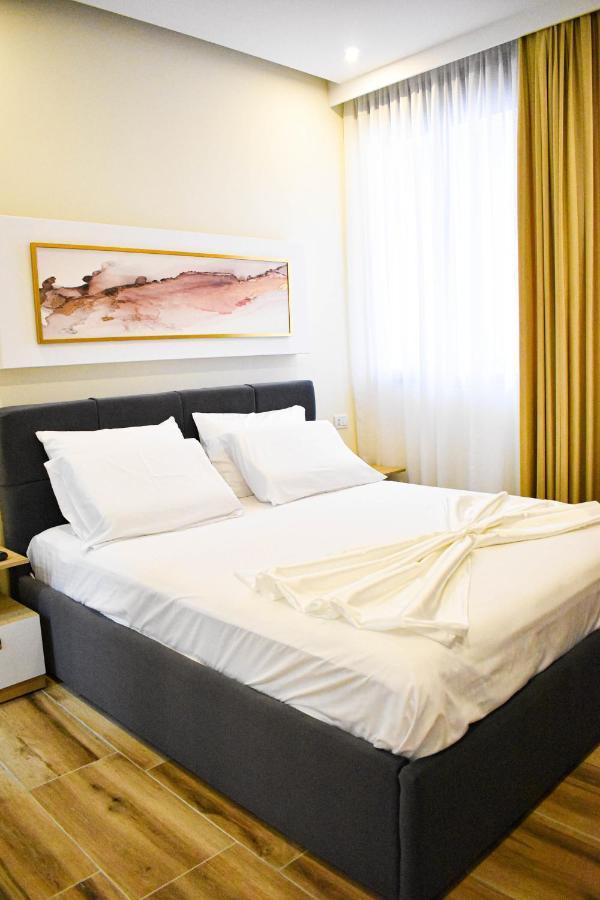 Delmar Apartments โกเลม ภายนอก รูปภาพ