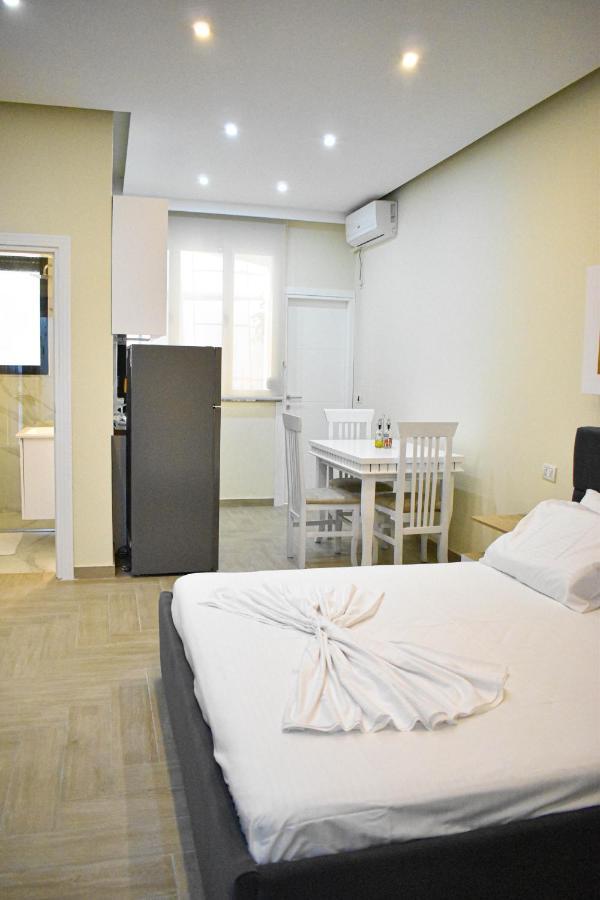 Delmar Apartments โกเลม ภายนอก รูปภาพ