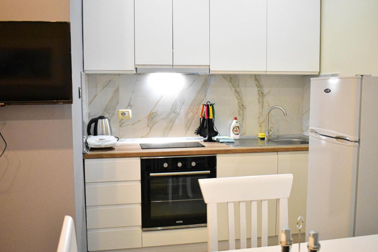 Delmar Apartments โกเลม ภายนอก รูปภาพ