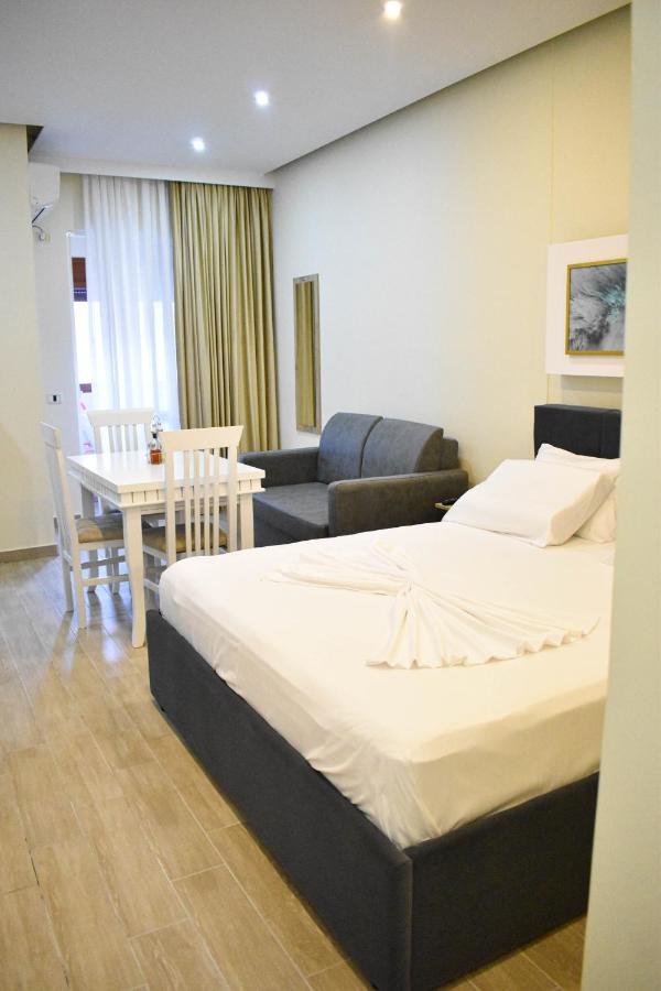 Delmar Apartments โกเลม ภายนอก รูปภาพ
