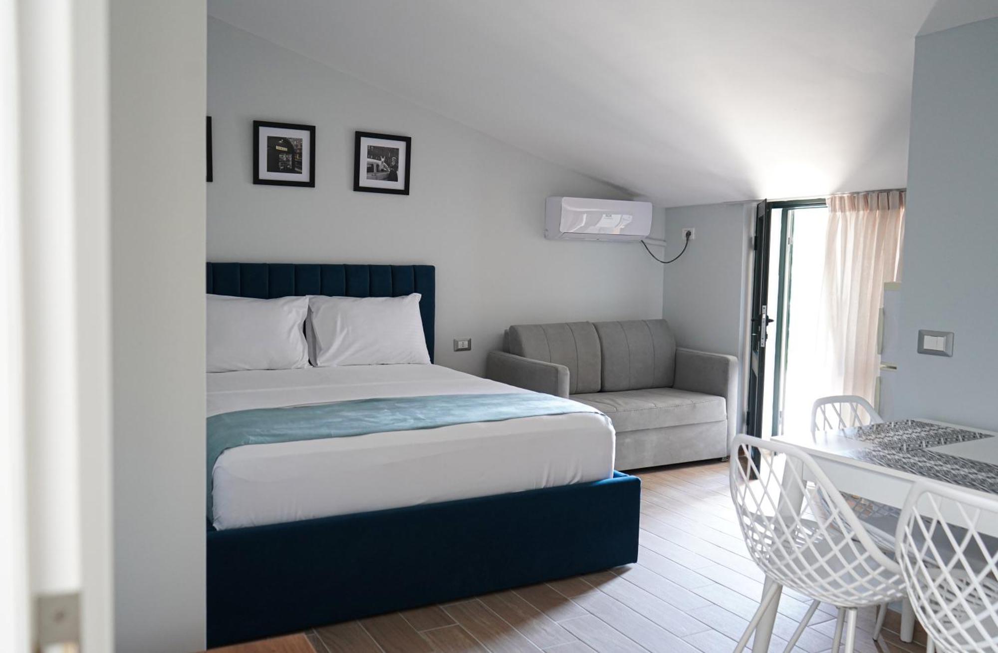 Delmar Apartments โกเลม ภายนอก รูปภาพ